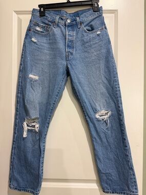 Levi's 501 Button-fly Distressed Jeans VGUC Waist 15” Inseam 25” Size 27x26
